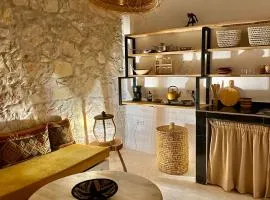 Cozy 1BR Bungalow with Kitchen in Eco Garden Nature Escape