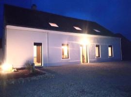 Au Gîte Savignéen, hotel in Savigné-lʼÉvêque