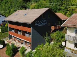 Annies Bergwelt Haus Waldliebe, hotel com banheiras de hidromassagem em Bodenmais