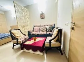Mero vrindavan home stay