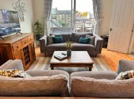 31b St Leonards Road - 2 bed with balcony