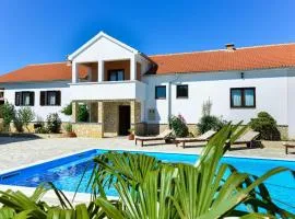 Villa Marinic with private pool , Zadar county