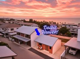 Dalbit Heaven #Patong Beach 3 min walk Super Private House 2BR, chalé em Patong Beach