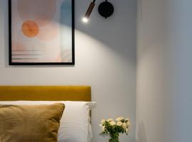 Plebiscito Luxury Rooms、ナポリのホテル