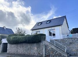 A 800 metres de la plage, maison de vacances, parking, terrasse, hotel en Plérin