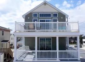 5 Bedroom Of In The Crest With Hot Tub, ξενοδοχείο σε Beach Haven Crest
