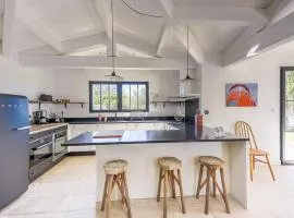 Maison 5 chambres jusqu'à 10 pers - Proche Phare des Baleines - FR-1-835-17