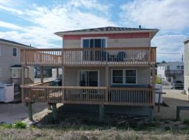 Very Reasonable Ocean Front, hotel v destinaci Beach Haven Crest