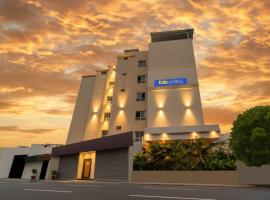 FabHotel Arastu Plaza - Nr Nampally Railway Station，位于海得拉巴拉吉夫·甘地国际机场 - HYD附近的酒店