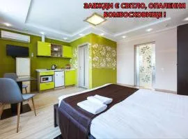 Guest house "Golden Gate 911 "