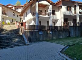 Четири сезона 12، فندق في Stoykite