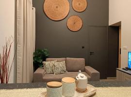 HomeLand Place AL, hotel a Horta
