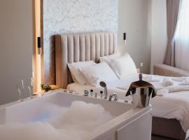 Elba Luxury Hotel, hotel v destinaci Polisi i Vogël