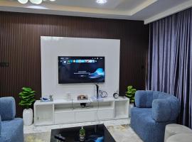 MOTF Home, acomoda&ccedil;&atilde;o com cozinha em Okunola