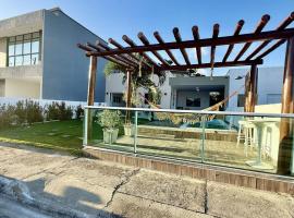 Brisas Beach casa 05，位于普拉亚弗朗西丝的酒店