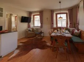 Altes Forsthaus - Fewo "Wiesental", privater "Spa" mit Sauna, Wanne und Relaxliegen, Todtnau- Feldberg