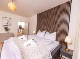 NUIT Apartment - HBF, Zentral, Helios-Klinik, Messe Düsseldorf 20 Min, NEU