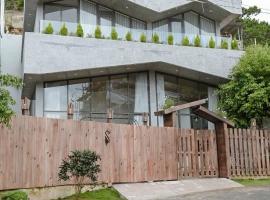 Swan Suite Villa Đà Lạt, hotel en Kon Rung (1)