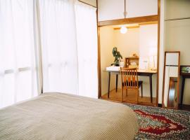 海に恋する泊まれる喫茶店 ポパイ, מקום אירוח בשירות עצמי בIyo