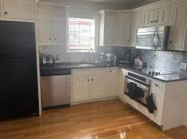 HomeStay in Boston West Bellflower Street