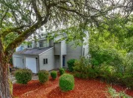 Cozy 3-Bedroom Townhome - 3 Miles from OSU!
