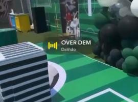 Honey Rose Event Centre, luxusní kemp v destinaci Coker