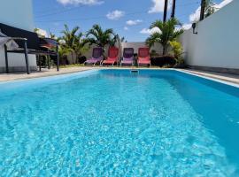 Luxora Villa with Private Pool, hotel with hot tubs in Grand Baie
