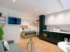 Lindenstone Stylish & Comfortable Stays in the Heart of Maidstone