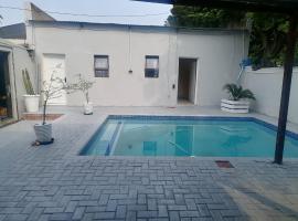 Hospital View Residence, hotel in Boksburg