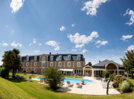 Alysson Hôtel, hotel with hot tubs in Oloron-Sainte-Marie