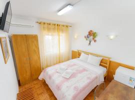 DBV Guesthouse, ξενοδοχείο στο Λάγκος