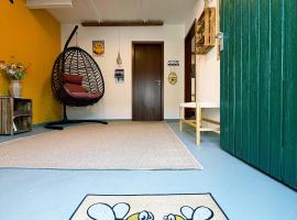 Bienenhaus, hotel in Troisdorf