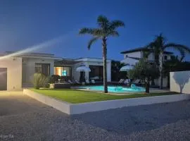 villa camarines