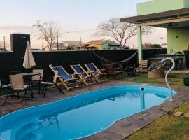 Refugio 4 suites com ar condicionado e piscina