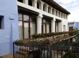 La Casona del Solanar, hotel in Munébrega