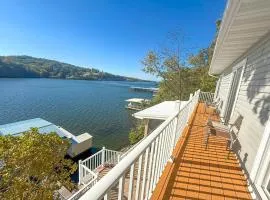 Lakefront Home-3bd25badockgrillfirepitkayaks