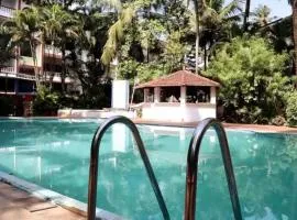 Serenity & Oceans New 1BHK Luxury Large Apt Pool, Kitchen, 2 Balconies
