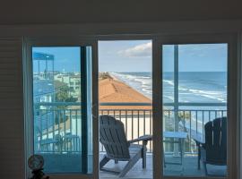Oceanfront 2Br-2B in Satellite Beach - Ocean Views, place to stay in Satellite Beach