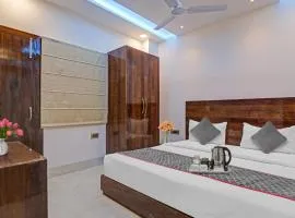 Townhouse Hotel Spotlight