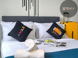 Meridin Sovo 1Bed Modern Sunny Pool View By STAY, Hotel in Iskandar Puteri