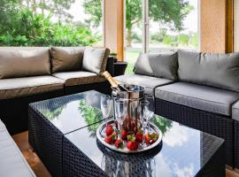 7 Room PgaVillageResort by AmericanVacationliving, hotel v destinaci Port Saint Lucie