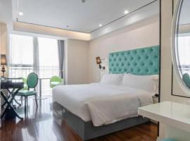 Xana Lite Anqing Yuexi Swan Squre Branch, hotel v destinaci Yuexi