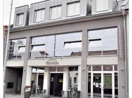 Hotel Monde