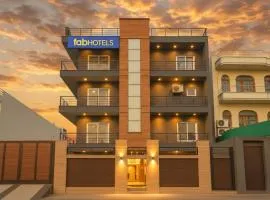 FabHotel F9 H Block Sector 51