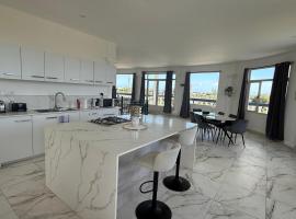 Blue V residence Grand Baie، فندق في Mauritius