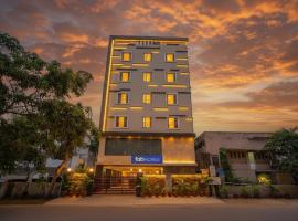 FabHotel RR Grand - Next to Trendset Mall，位于维杰亚瓦达维杰亚瓦达机场 - VGA附近的酒店