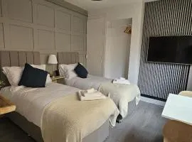 Court Studio Apartment