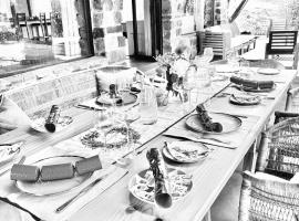 The Homestead, hotel in Elandskop