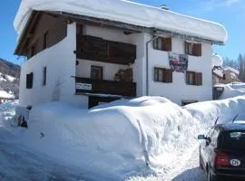 Fuldera Daint chasa Zanoli Wohnung Parterre