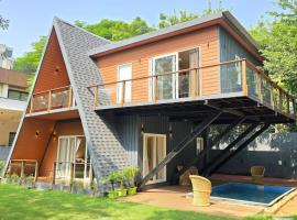 Sky Bloom DLF 2BHK Luxury Villa Chattarpur, villa in New Delhi